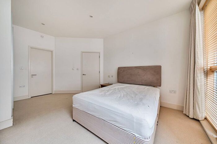 2 Bedroom Flat For Sale In Ebenezer Street, Old Street, London, N1