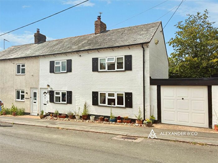 4 Bedroom Semi Detached House For Sale In Spring Lane, Great Horwood, Milton Keynes, MK17