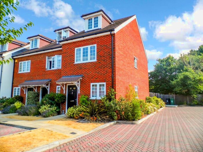 3 Bedroom Town House To Rent In Foxleigh Grange, Bisley, Surrey, GU24