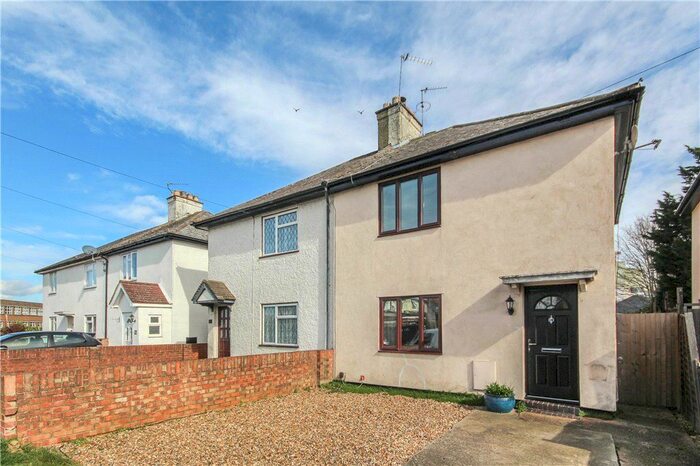 3 Bedroom Semi-Detached House To Rent In Alexandra Road, Ashford, Surrey, TW15