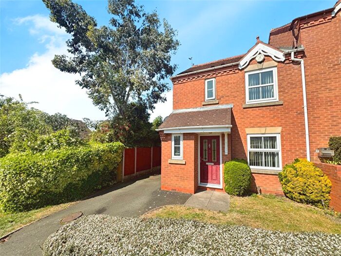 3 Bedroom Semi-Detached House To Rent In Dibdale Street, Dudley, West Midlands, DY1