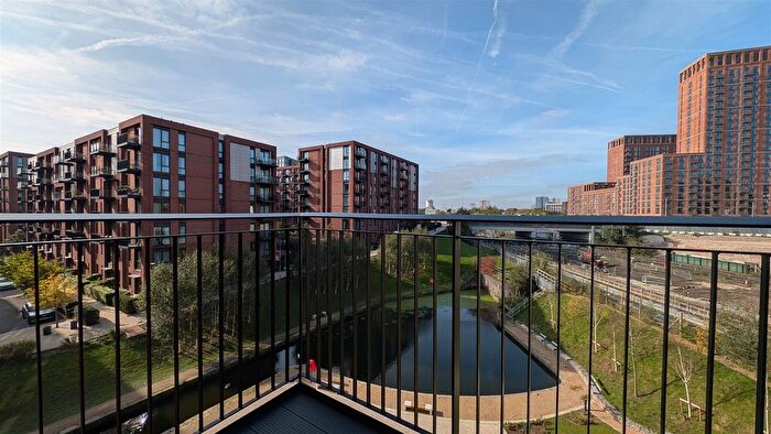 1 Bedroom Flat To Rent In The Railings, Middlewood Locks, M5