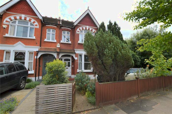 5 Bedroom Semi-Detached House To Rent In Turney Road, London, SE21