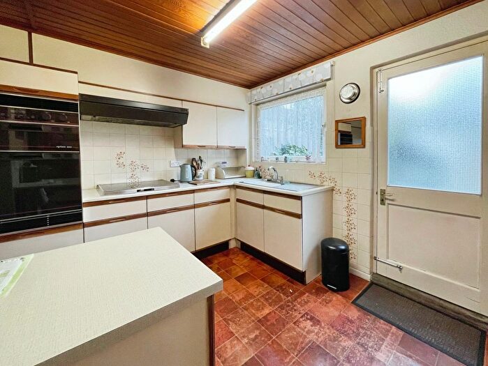 3 Bedroom End Of Terrace House For Sale In New Cheltenham Road, Kingswood, Bristol, South Gloucestershire, BS15