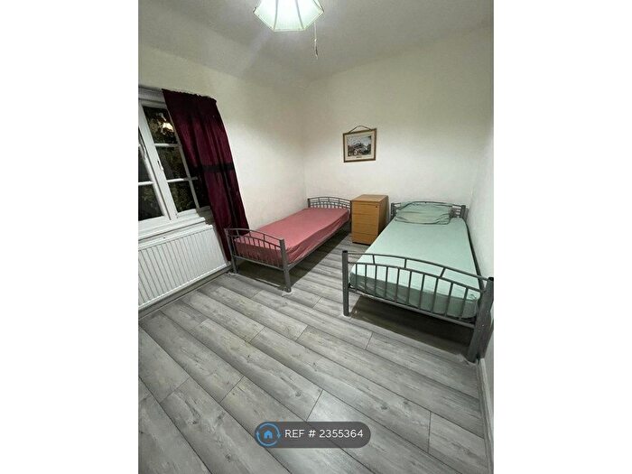 4 Bedroom Semi-Detached House To Rent In Bedwell Road, London, N17
