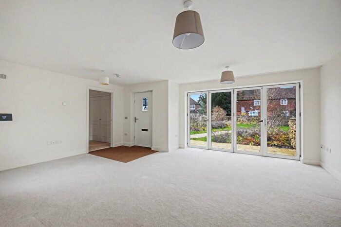 1 Bedroom Retirement Property For Sale In Broomfield House, Kings Square, Ledian Gardens, Maidstone, Kent, ME17