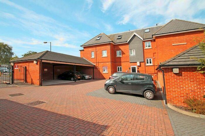 1 Bedroom Flat To Rent In Kestrel Road, Chatham, ME5