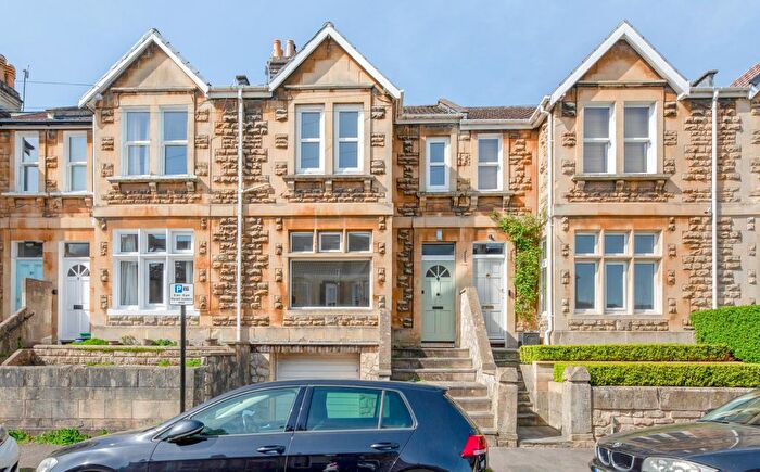 3 Bedroom Terraced House To Rent In Kensington Gardens, Bath, BA1