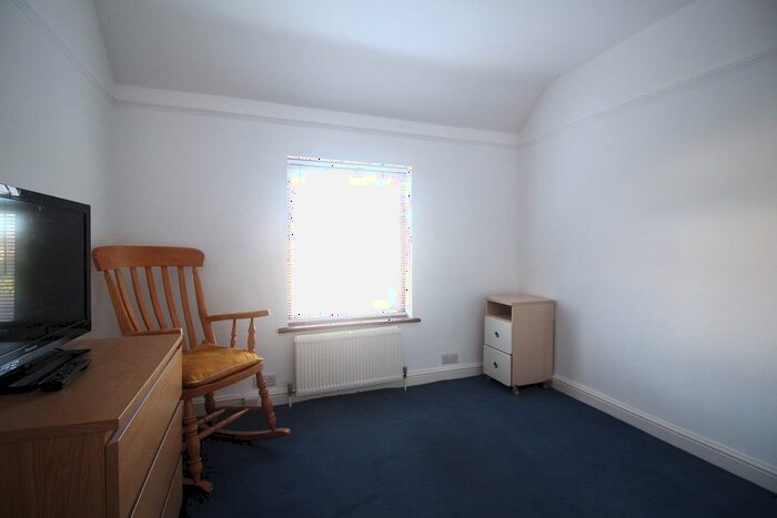 1 Bedroom Maisonette To Rent In Garston Crescent, WD25