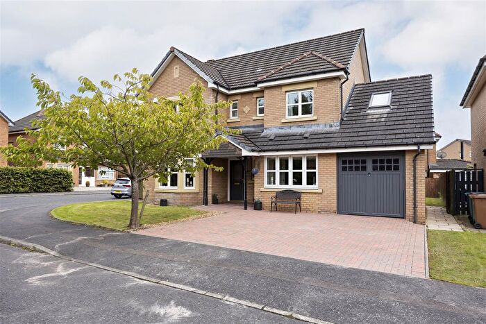 4 Bedroom Detached House For Sale In Mcculloch Way, Stepps, G33