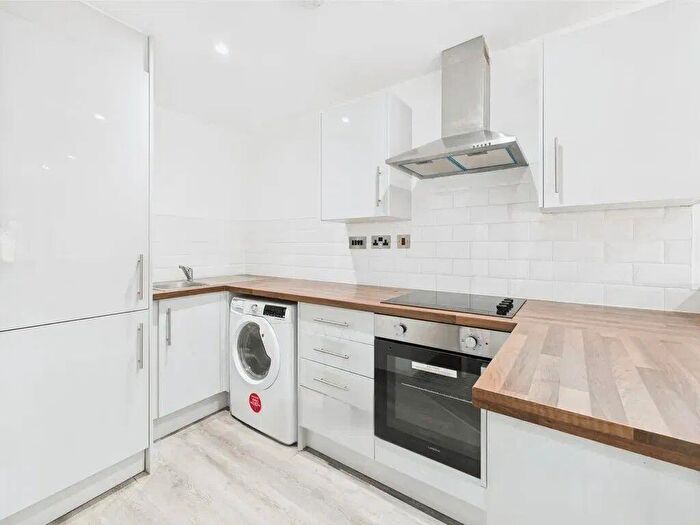 1 Bedroom Flat To Rent In Tivoli House, City Centre, HU1