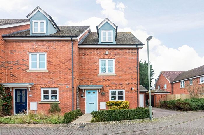 4 Bedroom End Of Terrace House To Rent In Northcourt Mews, Abingdon, OX14