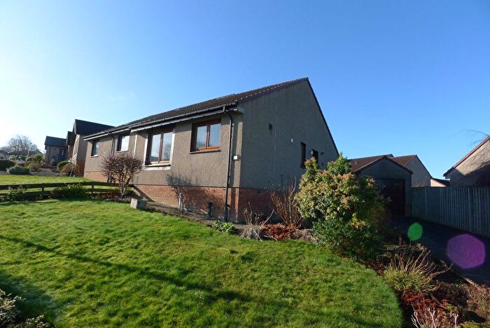 2 Bedroom Detached House To Rent In Geddes Drive, Perth, PH1