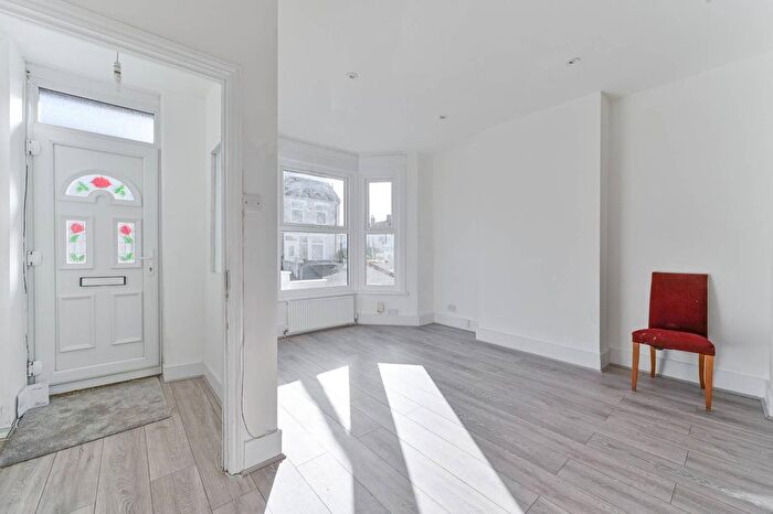 3 Bedroom Terraced House To Rent In Cranbrook Road, Thornton Heath, CR7