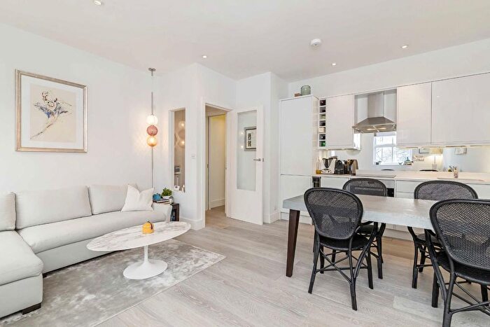 2 Bedroom Flat To Rent In Notting Hill Gate, Notting Hill, W11