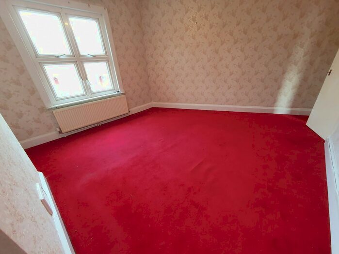 3 Bedroom Detached House To Rent In Pragel Street, London, E13