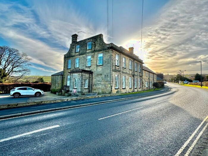 2 Bedroom Flat To Rent In Coach Road, Sleights, Whitby, North Yorkshire, YO22