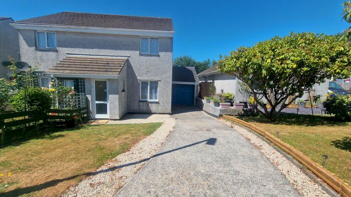 2 Bedroom Terraced House To Rent In Beech Road, Callington, PL17