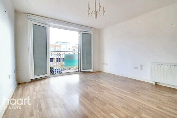 1 Bedroom Apartment For Sale In Samuel Jones Crescent, St Neots, PE19