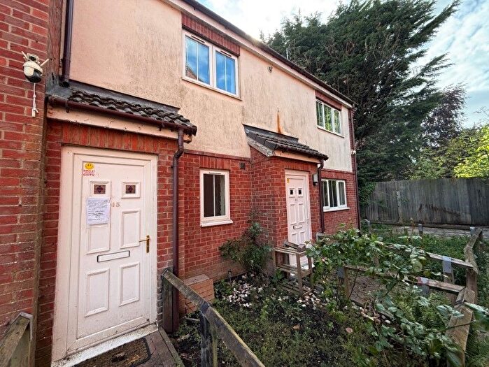 1 Bedroom Flat For Sale In Ayscough Avenue, Spalding, Lincolnshire, PE11