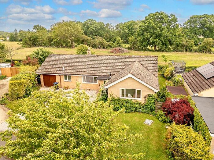 4 Bedroom Detached Bungalow For Sale In Oakleaze, Minety, SN16