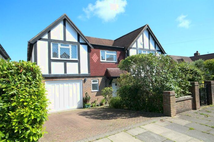 5 Bedroom Detached House To Rent In Brangwyn Avenue, Brangwyn, Brighton, BN1