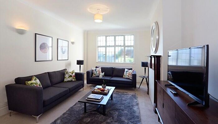 5 Bedroom Flat To Rent In Strathmore Court, St. John's Wood, London, NW8