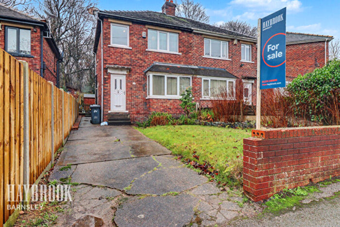 3 Bedroom Semi-Detached House For Sale In Wood Walk, Wombwell, S73