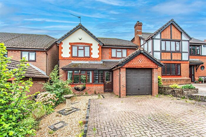 4 Bedroom Detached House For Sale In Eagle Close, Uckfield, TN22