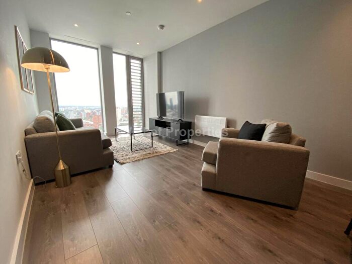 3 Bedroom Apartment To Rent In Embankment Exchange, Greengate, M3