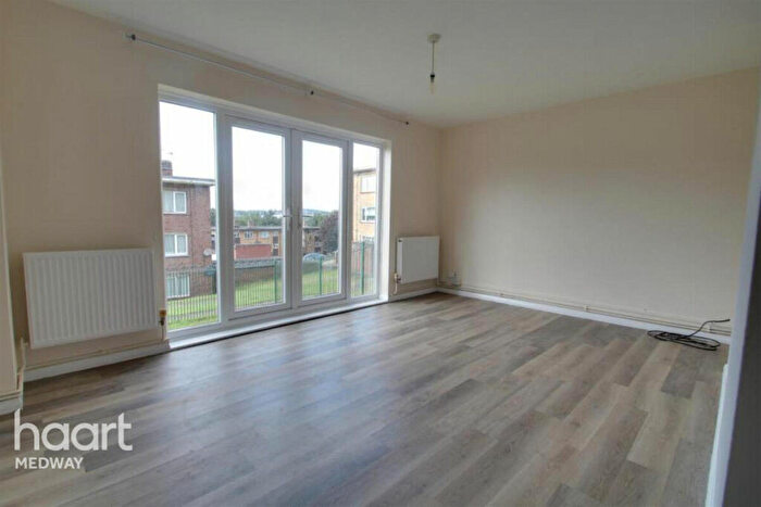 2 Bedroom Apartment To Rent In Mercury Close, Rochester, ME1