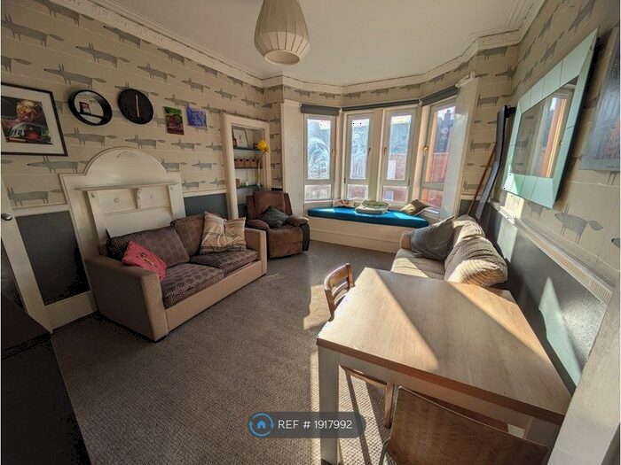 2 Bedroom Flat To Rent In Copland Road, Glasgow, G51