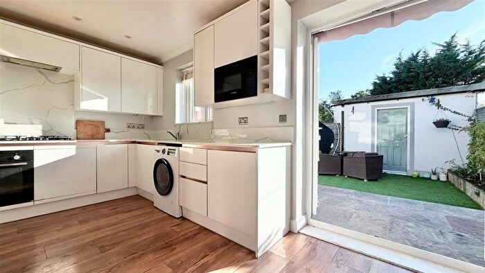 1 Bedroom Flat To Rent In Monks Park, Wembley, HA9