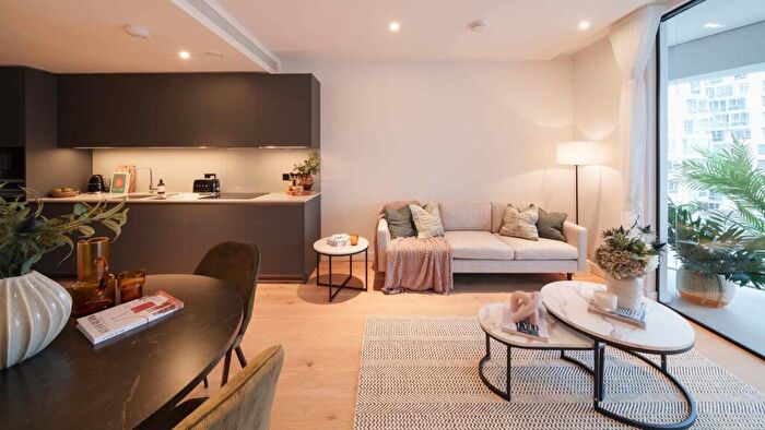 2 Bedroom Apartment For Sale In Electric Boulevard, London, SW11