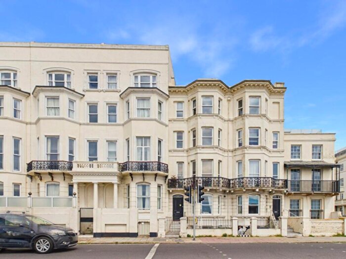 1 Bedroom Flat For Sale In Marine Parade, Worthing, BN11