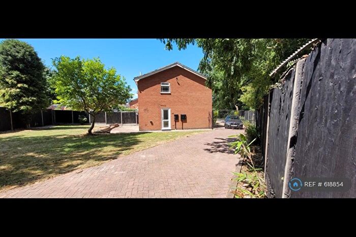 3 Bedroom Semi-Detached House To Rent In Maplewell Drive, Leicester, LE4