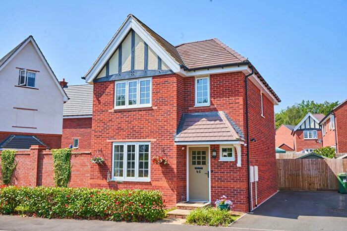 3 Bedroom Detached House For Sale In Mayors Drive, Alcester, B49