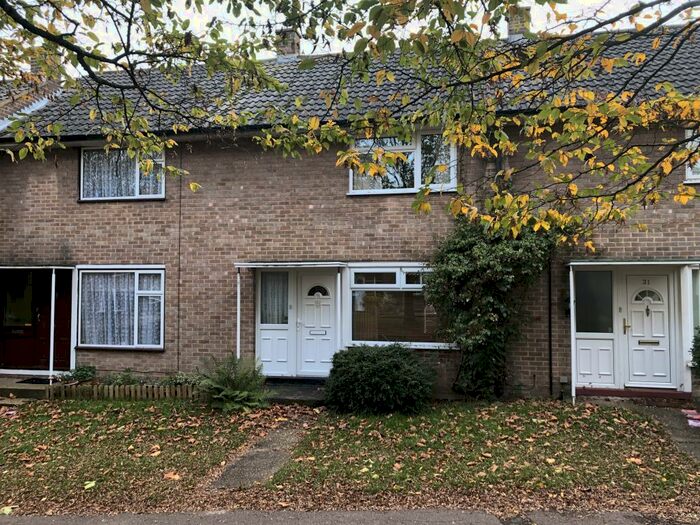2 Bedroom House To Rent In Lee Chapel South, Basildon, SS16