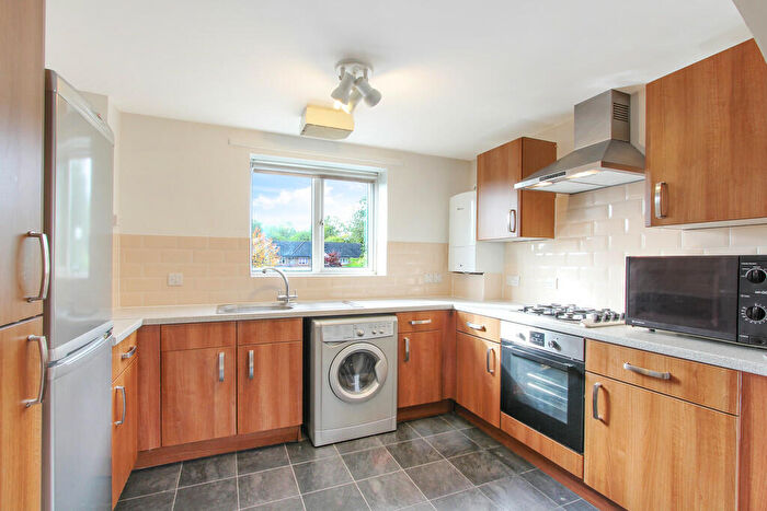 2 Bedroom Apartment To Rent In Ann Moss Way, SE16