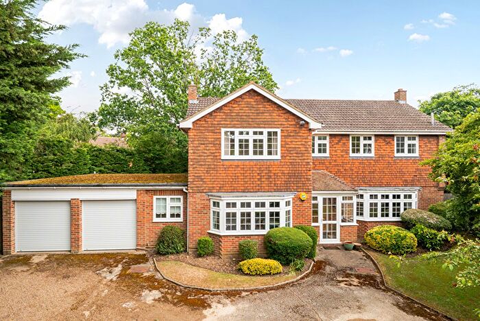 5 Bedroom Detached House For Sale In The Garth, Cobham, KT11