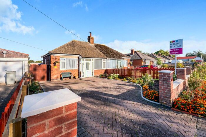 3 Bedroom Semi-Detached Bungalow For Sale In Croft Bank, Croft, Skegness PE24