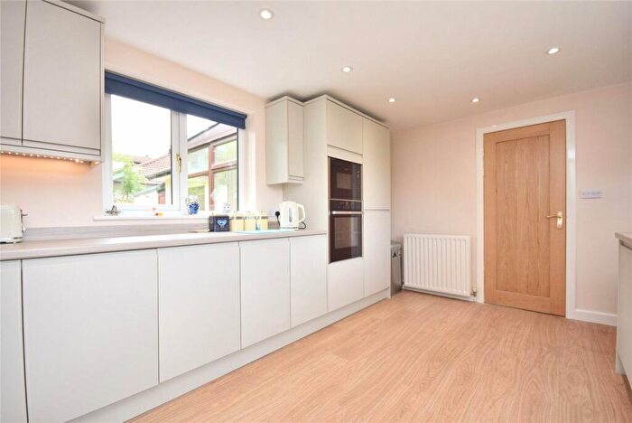 2 Bedroom Garage / Parking For Sale In Whalley Road, Langho, Blackburn, BB6