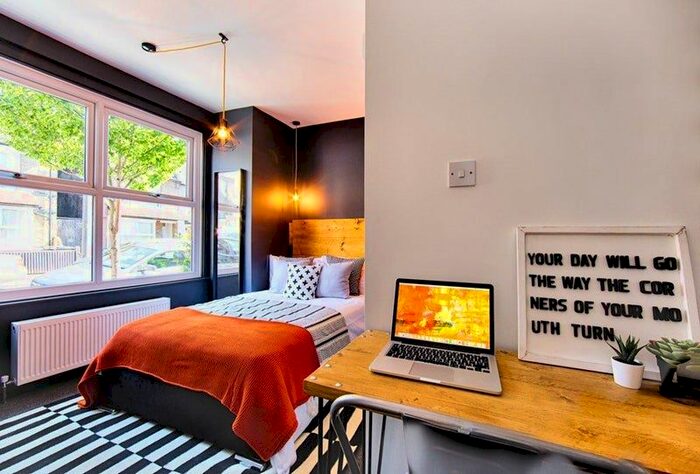 4 Bedroom End Of Terrace House To Rent In Carolina Close, London, E15