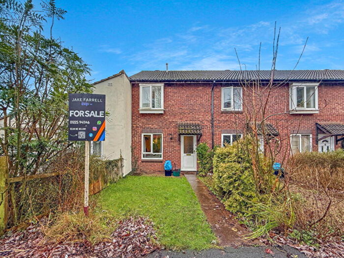 3 Bedroom Terraced House For Sale In Laburnum Close, Frome, BA11