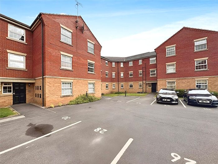 2 Bedroom Flat To Rent In Chelwood Court, Balby, Doncaster, South Yorkshire, DN4