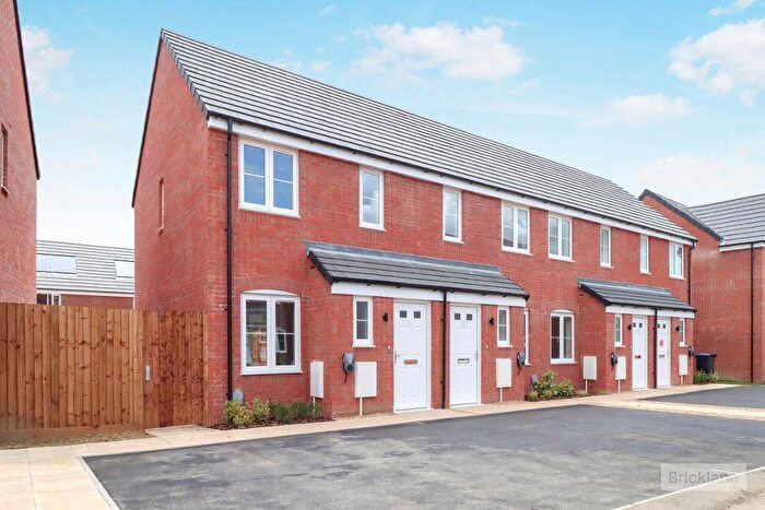 2 Bedroom End Of Terrace House To Rent In Stanier Drive, Market Harborough, Leicestershire, LE16