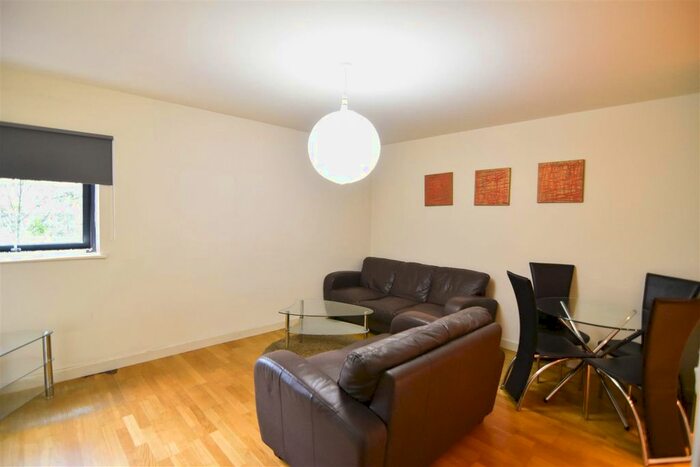 1 Bedroom Flat To Rent In London Road, London, SW16