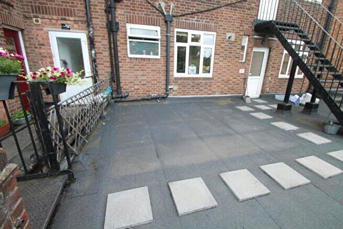 2 Bedroom Flat For Sale In High Street, Beckenham, BR3