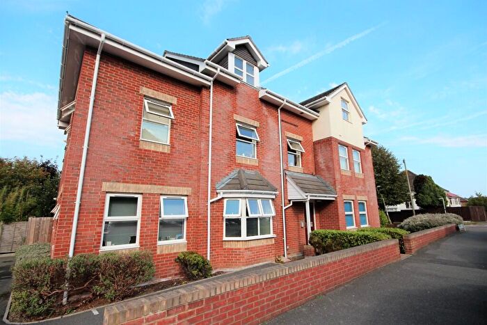 2 Bedroom Flat To Rent In Castlemain Avenue, Southbourne, Bournemouth, BH6