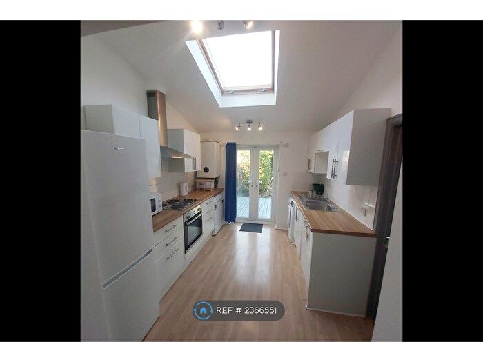 5 Bedroom Terraced House To Rent In Sixth Avenue, Bristol, BS7